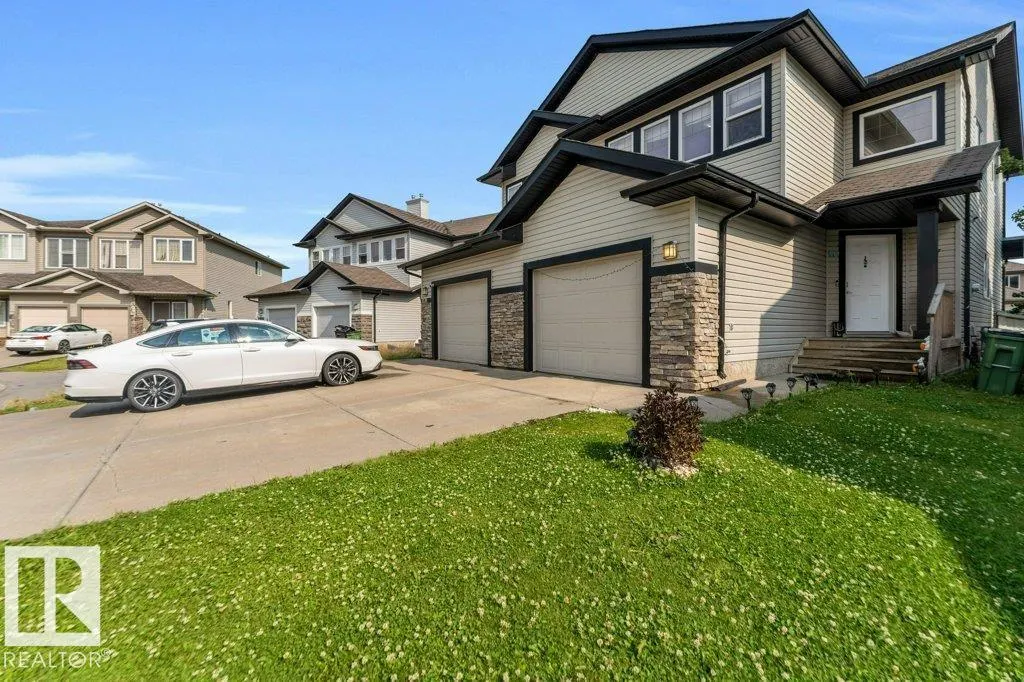 1137 37B AV NW