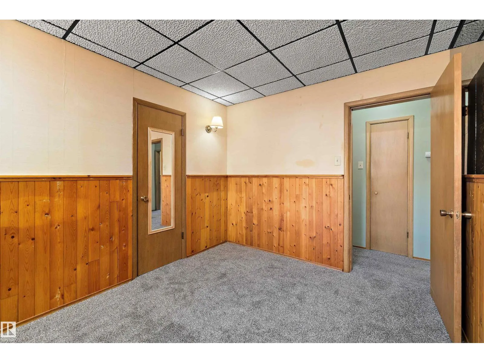 9911 149 ST NW