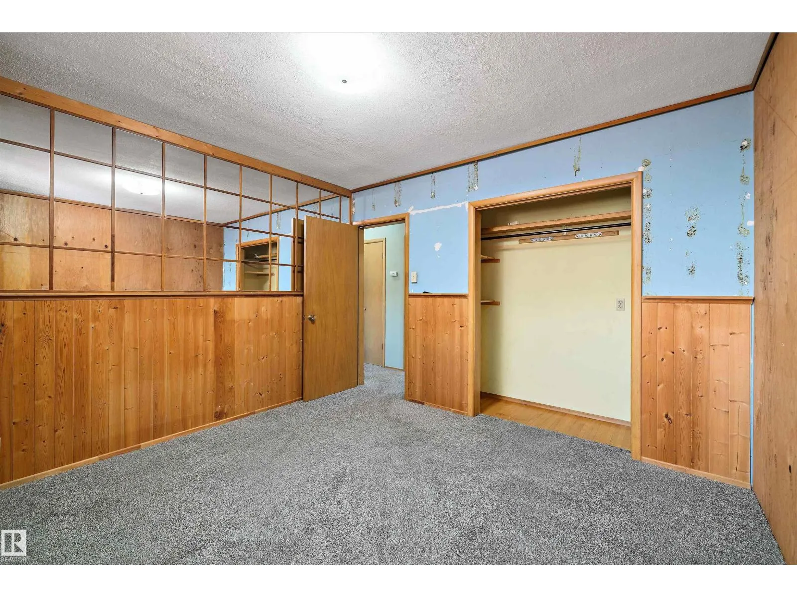 9911 149 ST NW