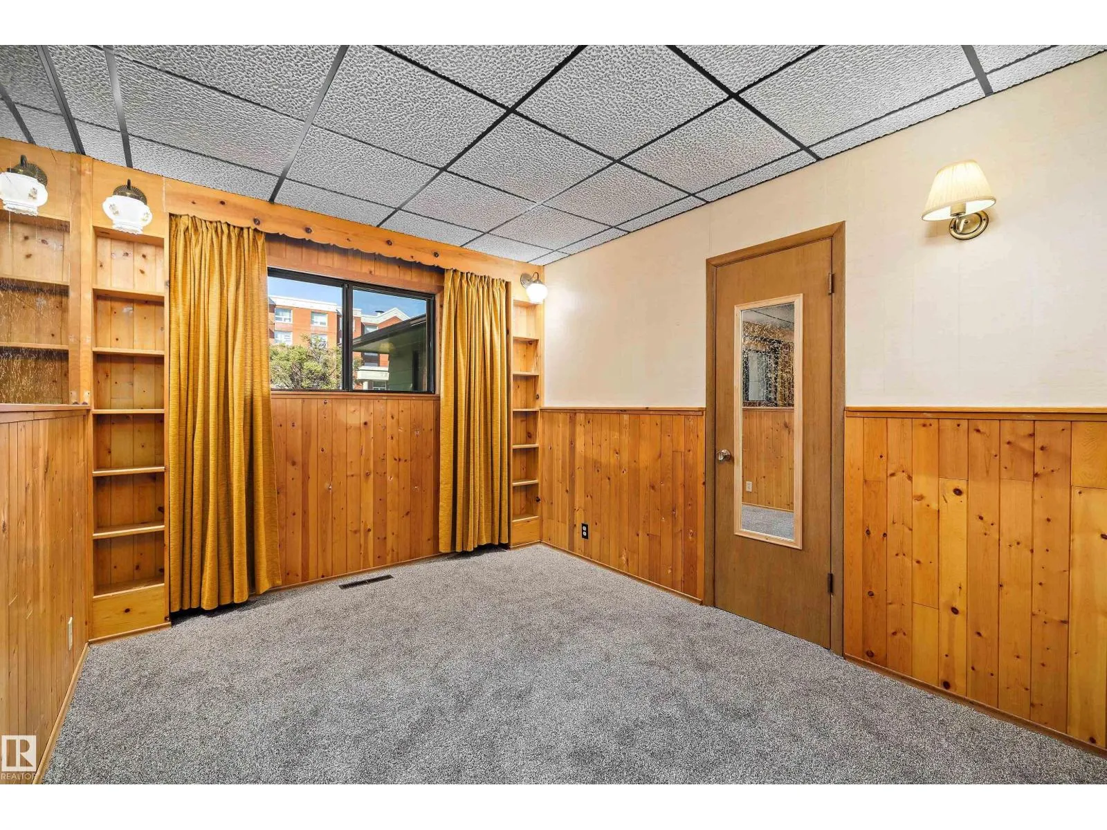 9911 149 ST NW