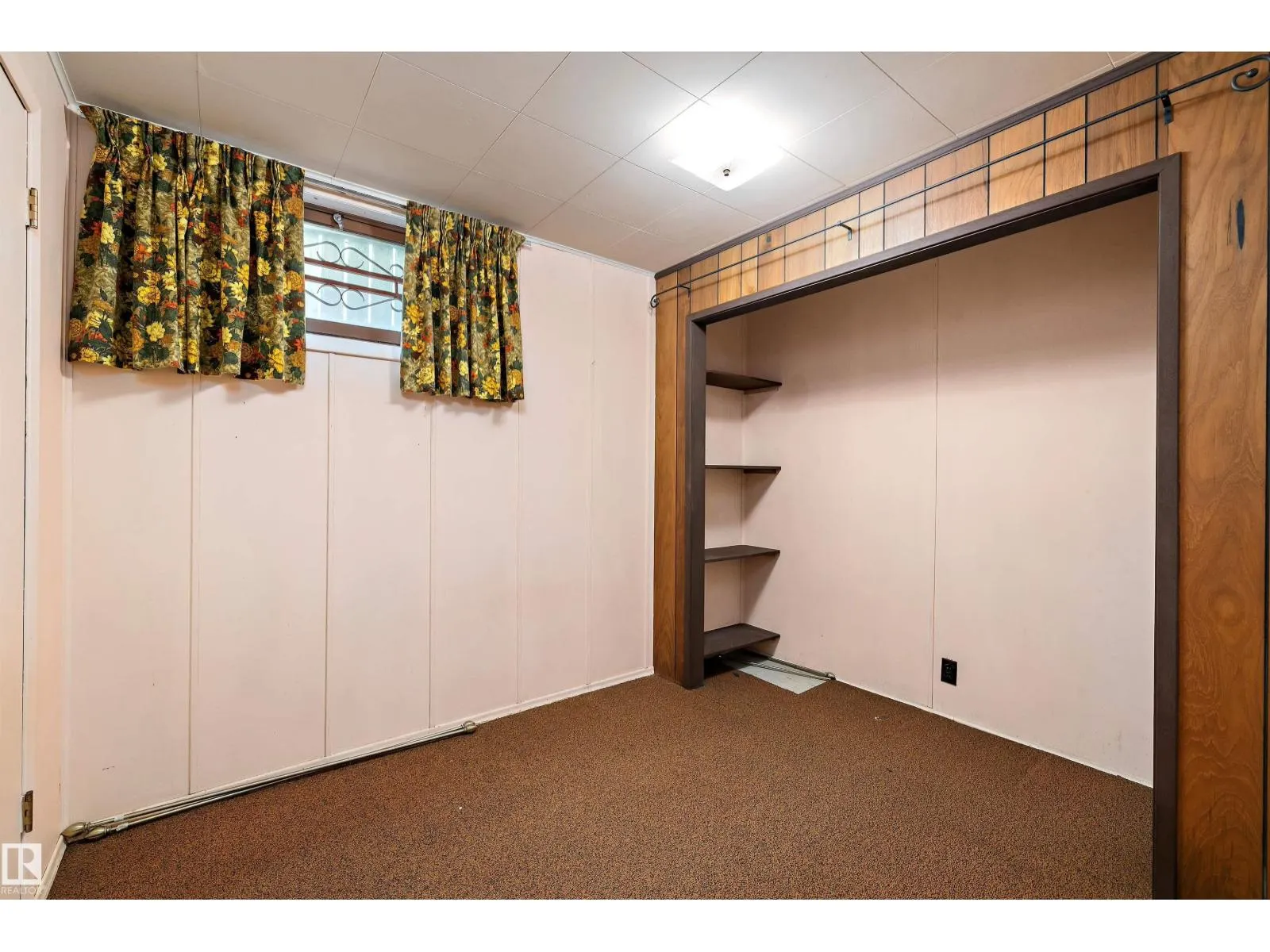 9911 149 ST NW
