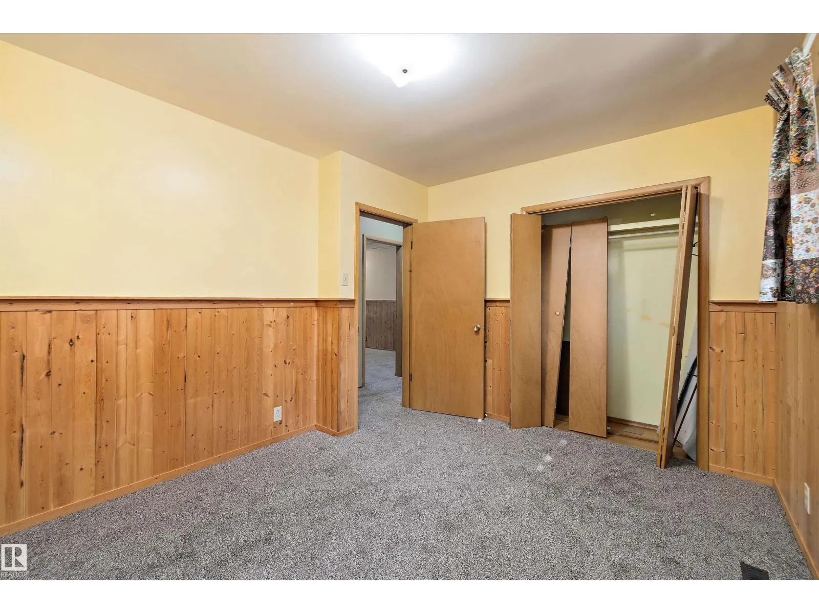 9911 149 ST NW
