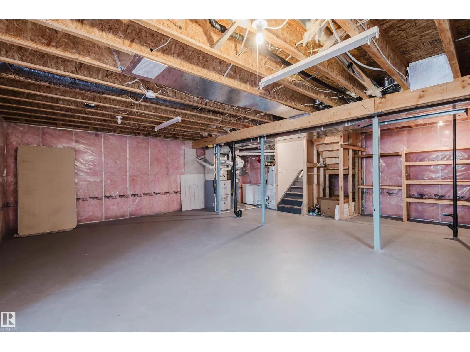 11321 13A AV SW