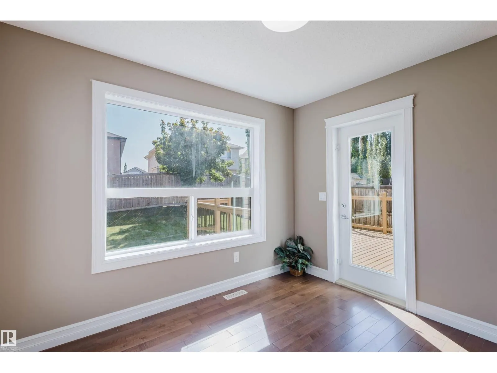 11321 13A AV SW
