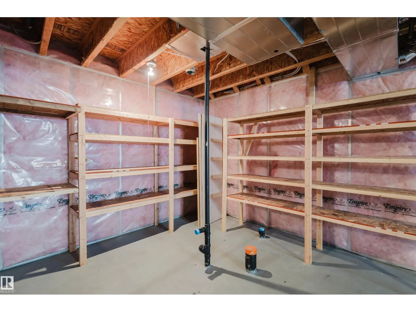 11321 13A AV SW