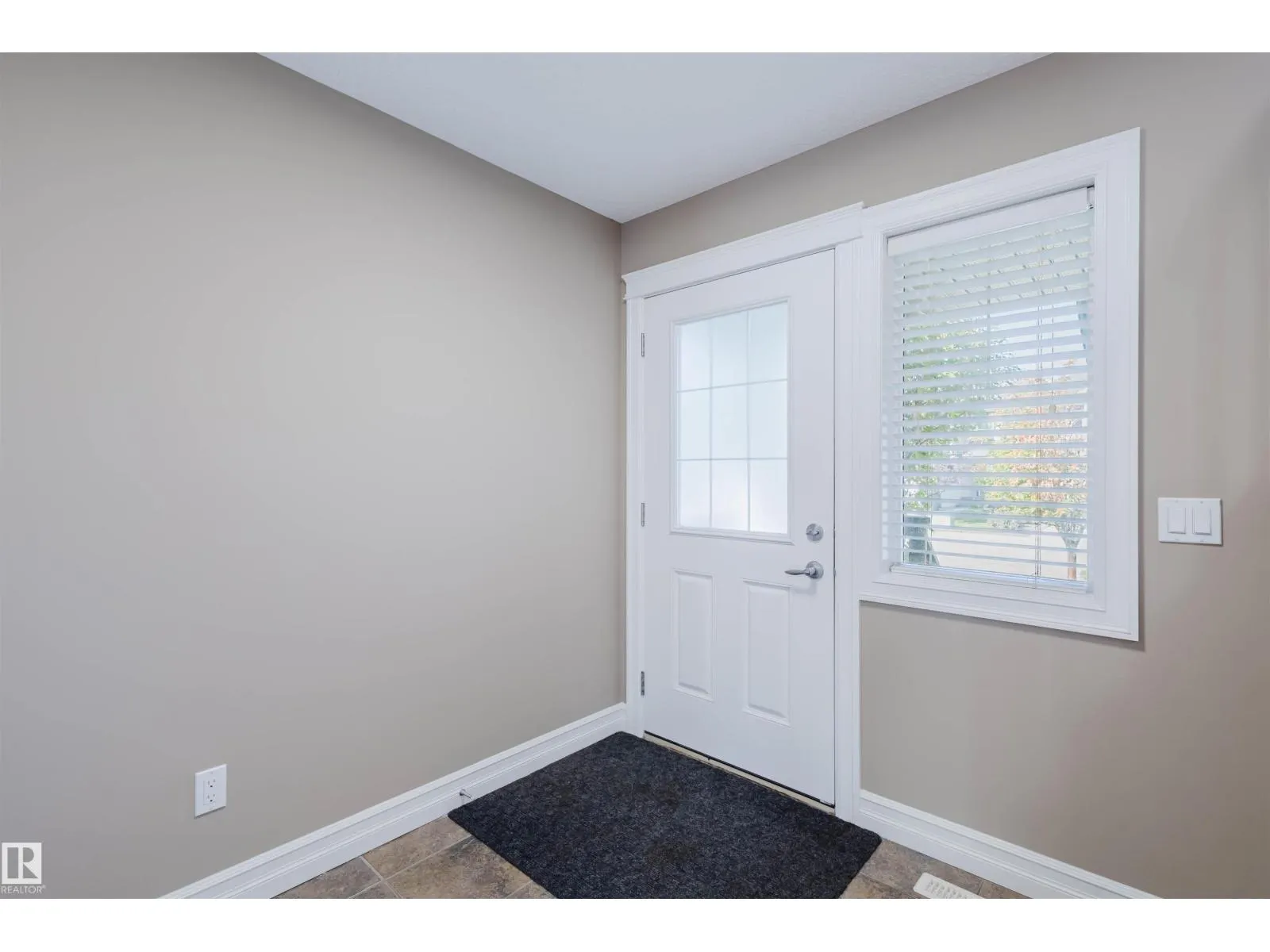 11321 13A AV SW