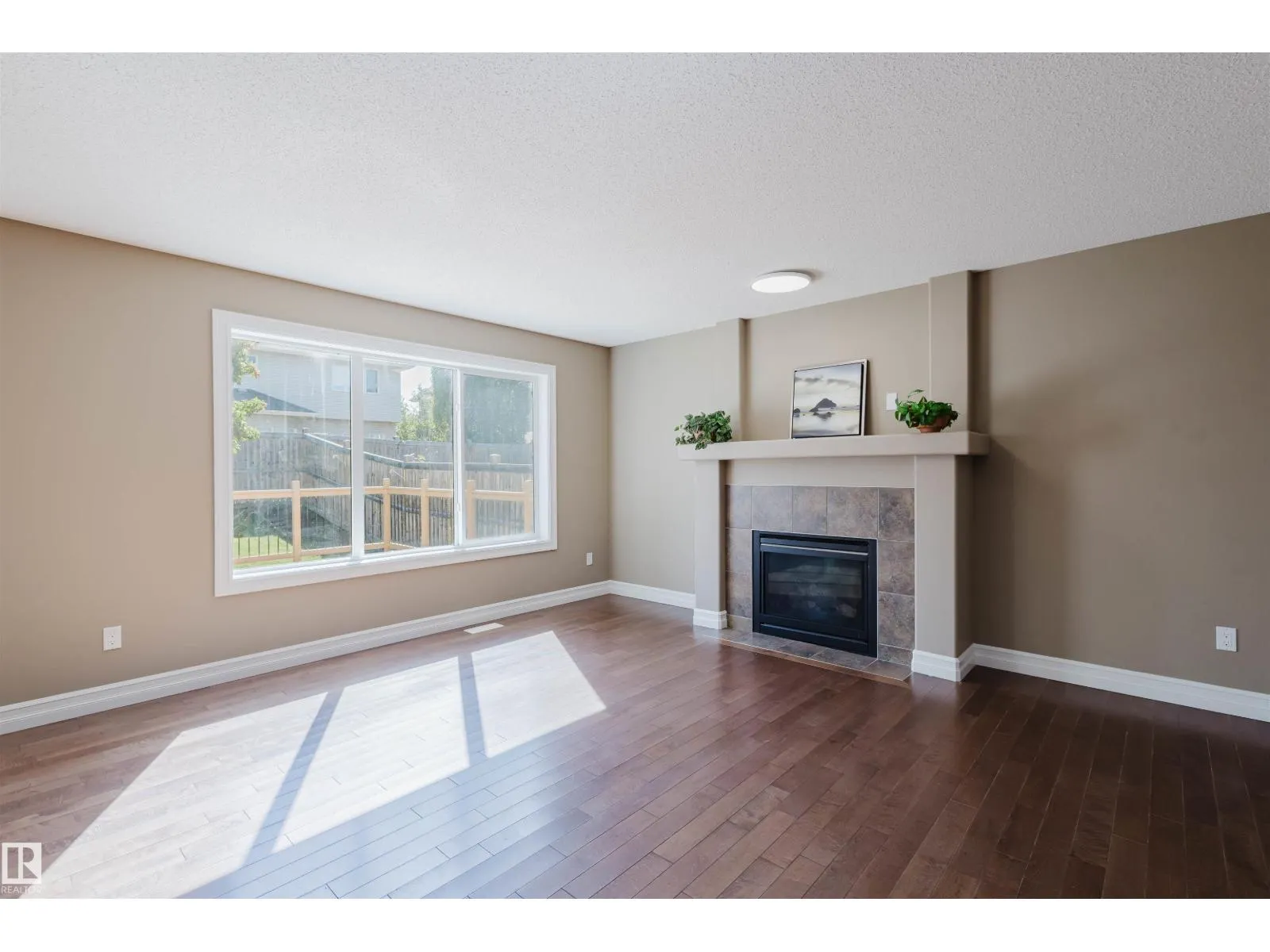 11321 13A AV SW