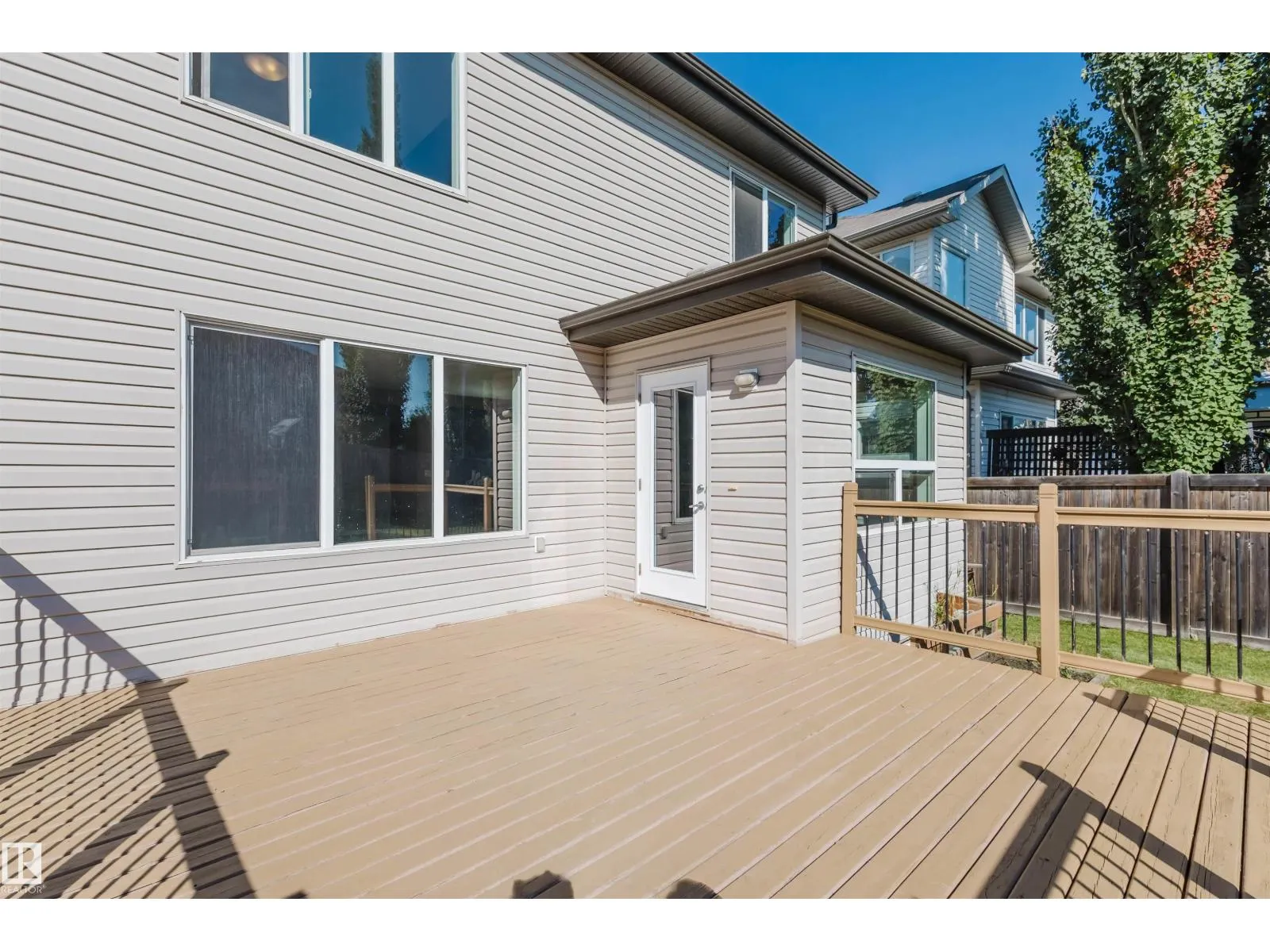 11321 13A AV SW