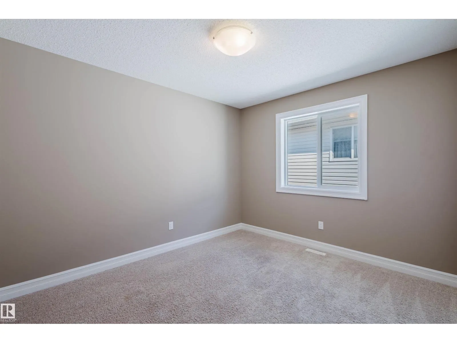 11321 13A AV SW