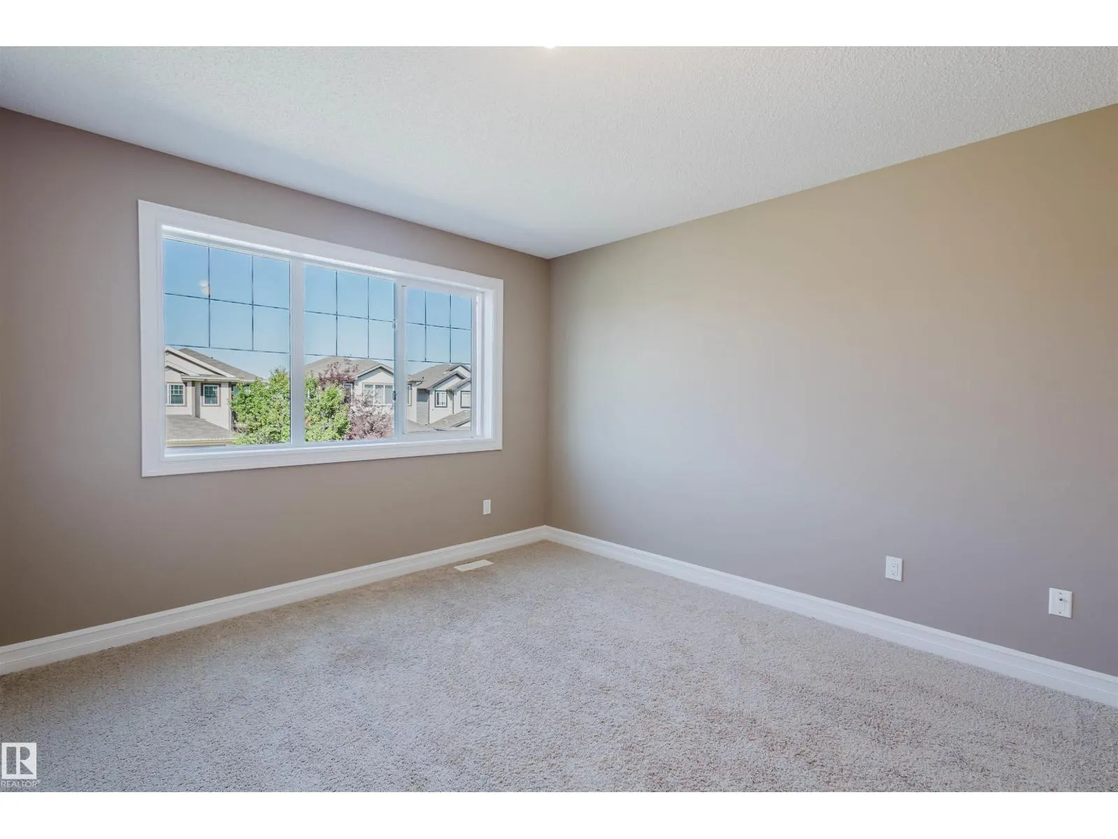11321 13A AV SW