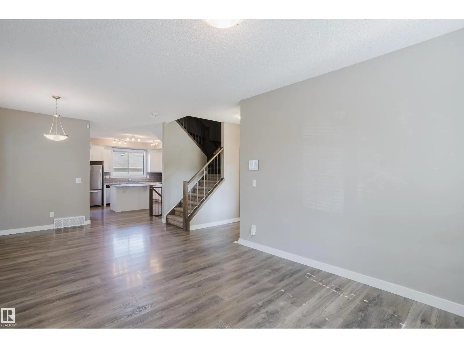 8142 CHAPPELLE WY SW