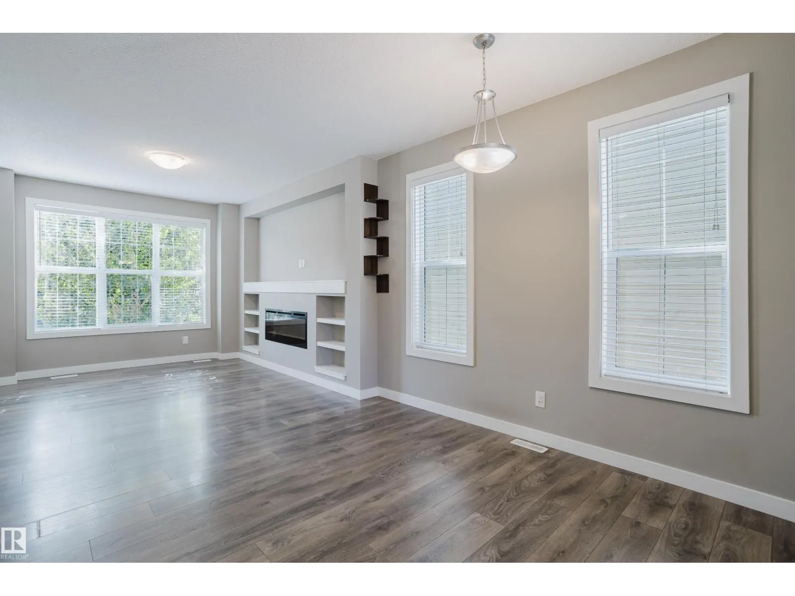 8142 CHAPPELLE WY SW