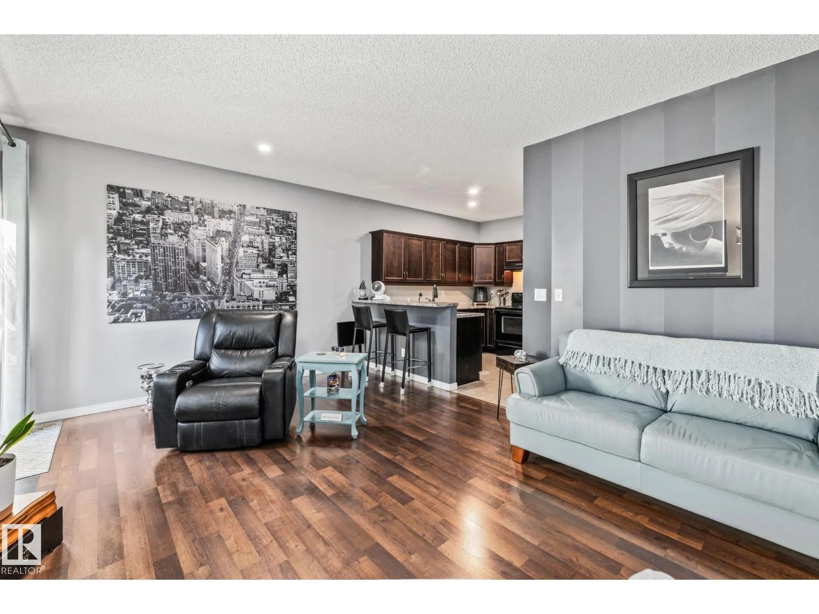 #34 30 OAK VISTA DR