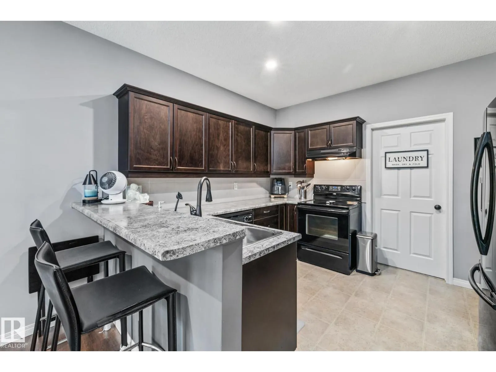 #34 30 OAK VISTA DR