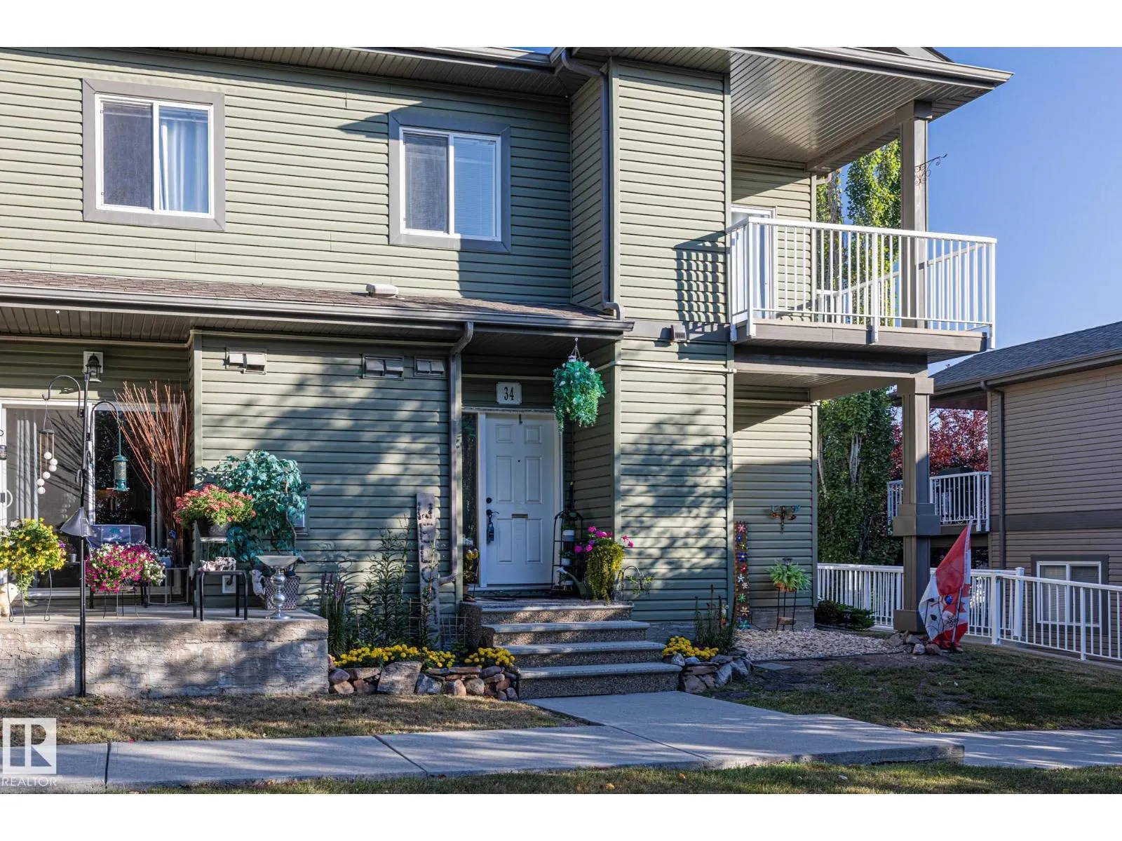 #34 30 OAK VISTA DR