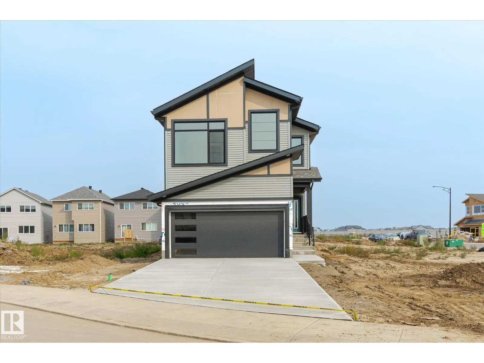 22372 89 AV NW