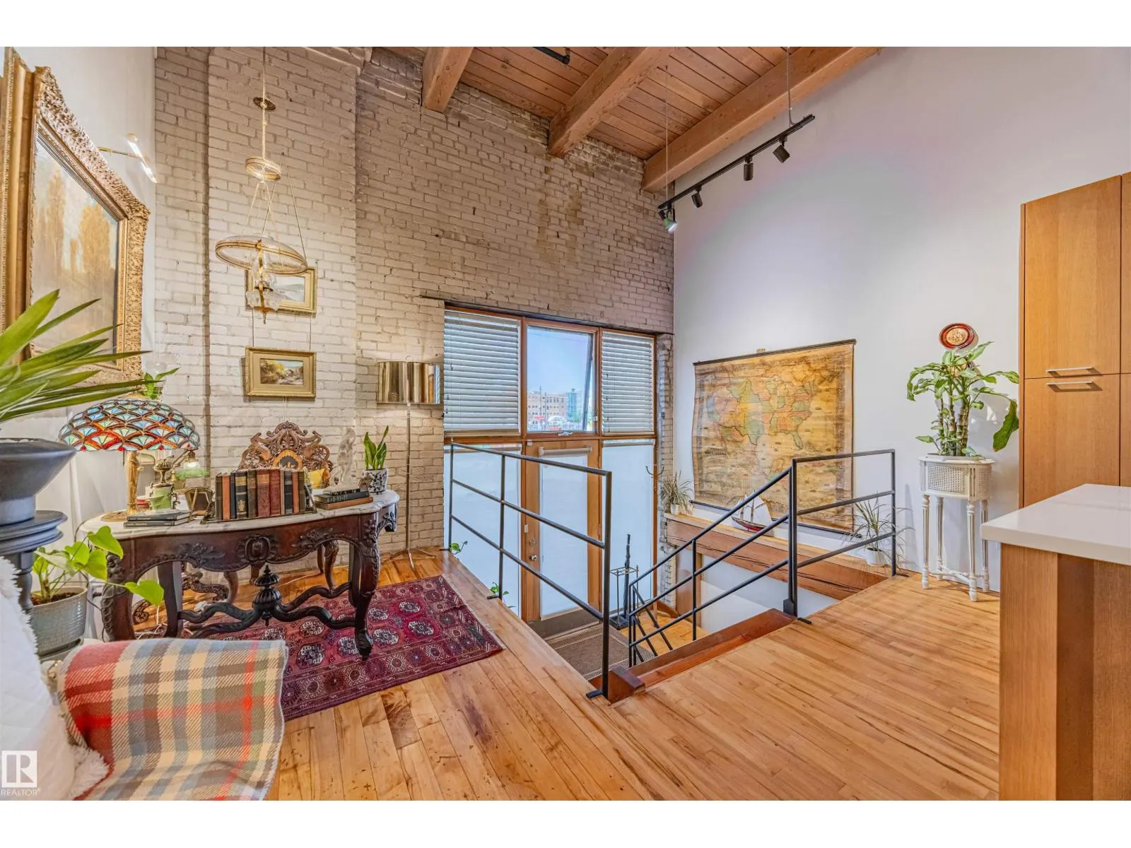#114 10309 107 ST NW