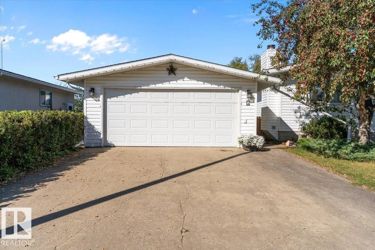 8 BEAVERHILL DR
