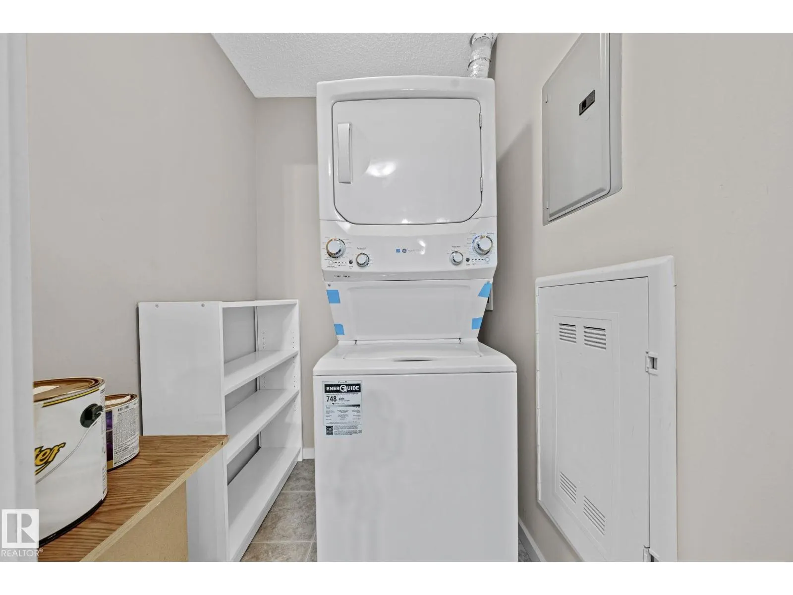 #306 3353 16A AV NW