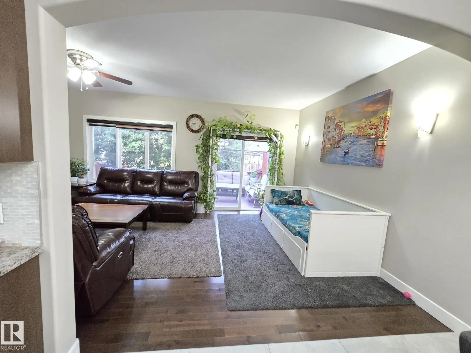 15117 31 ST NW