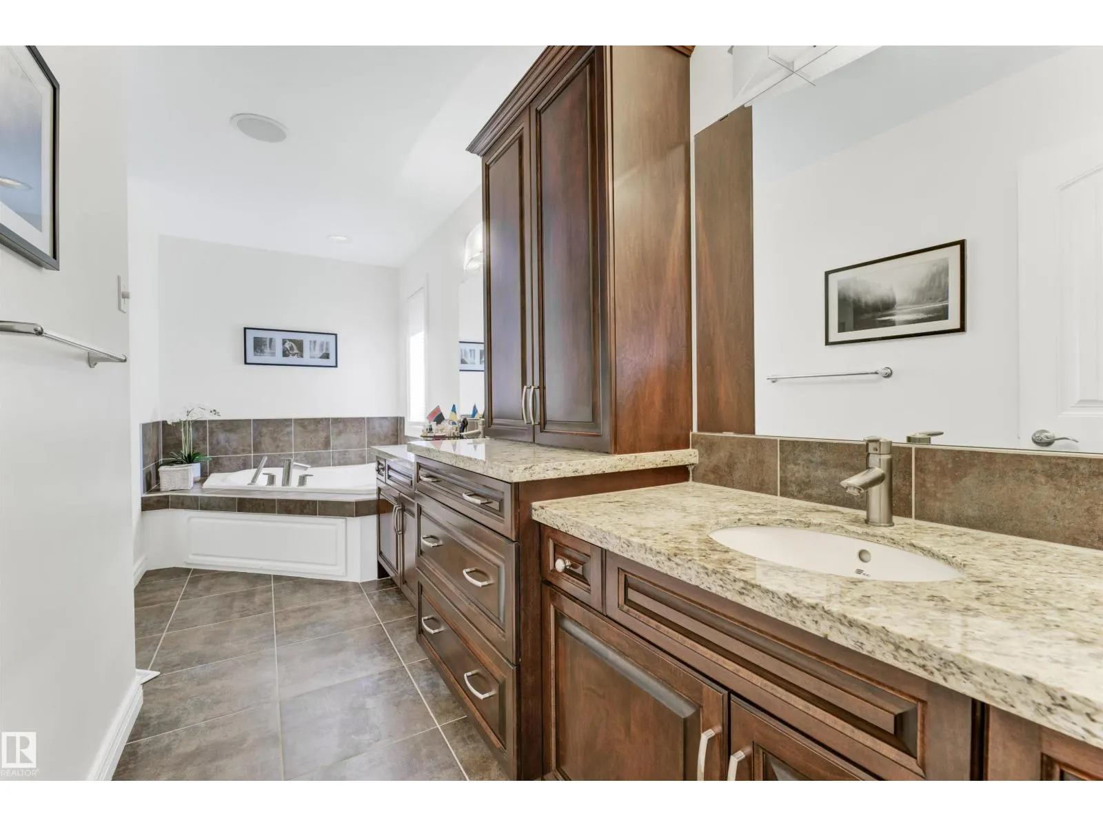 2677 ANDERSON CR SW