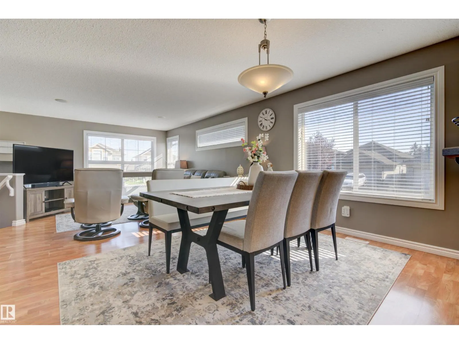 153 Ridgeland CR