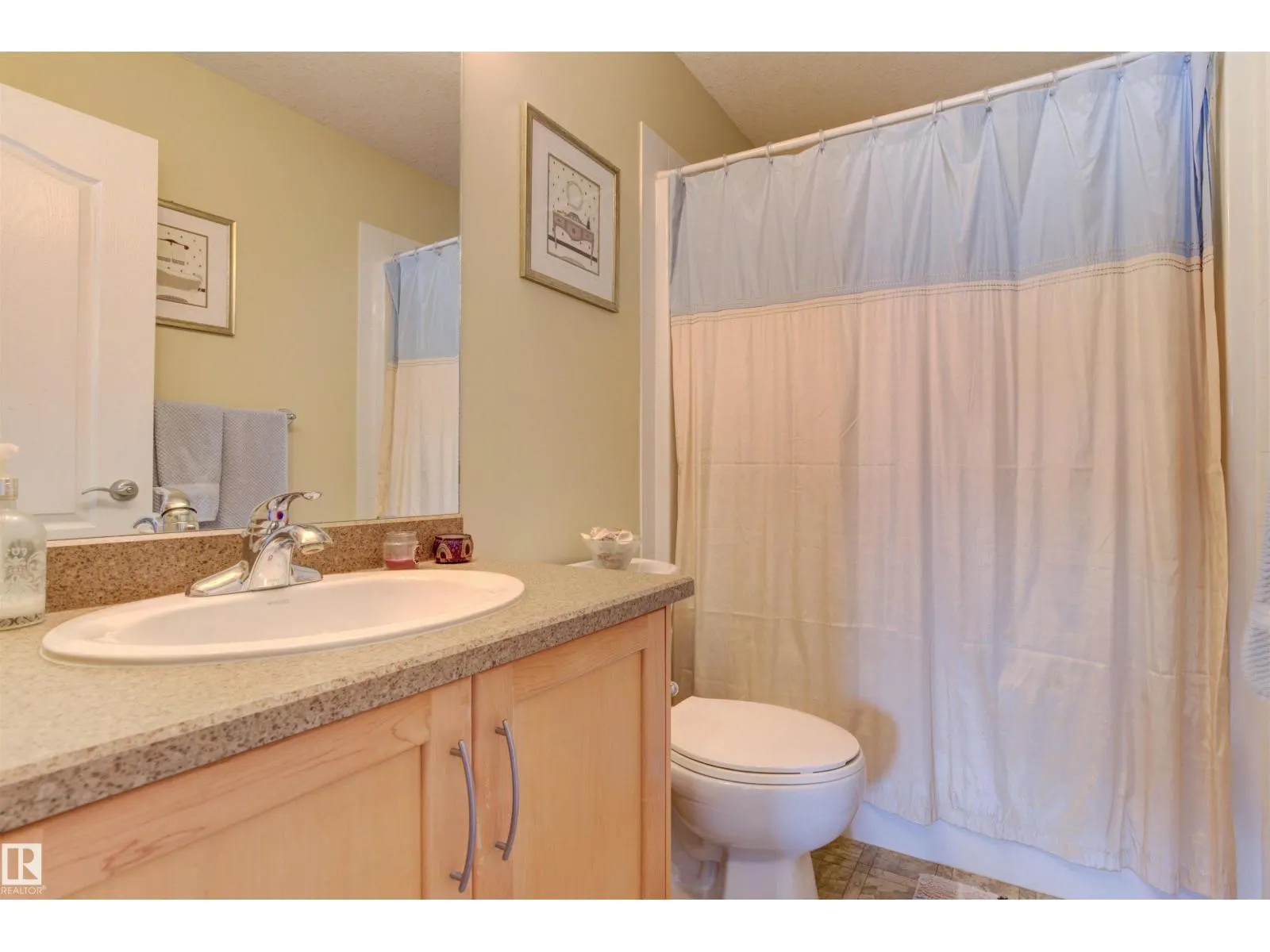 153 Ridgeland CR