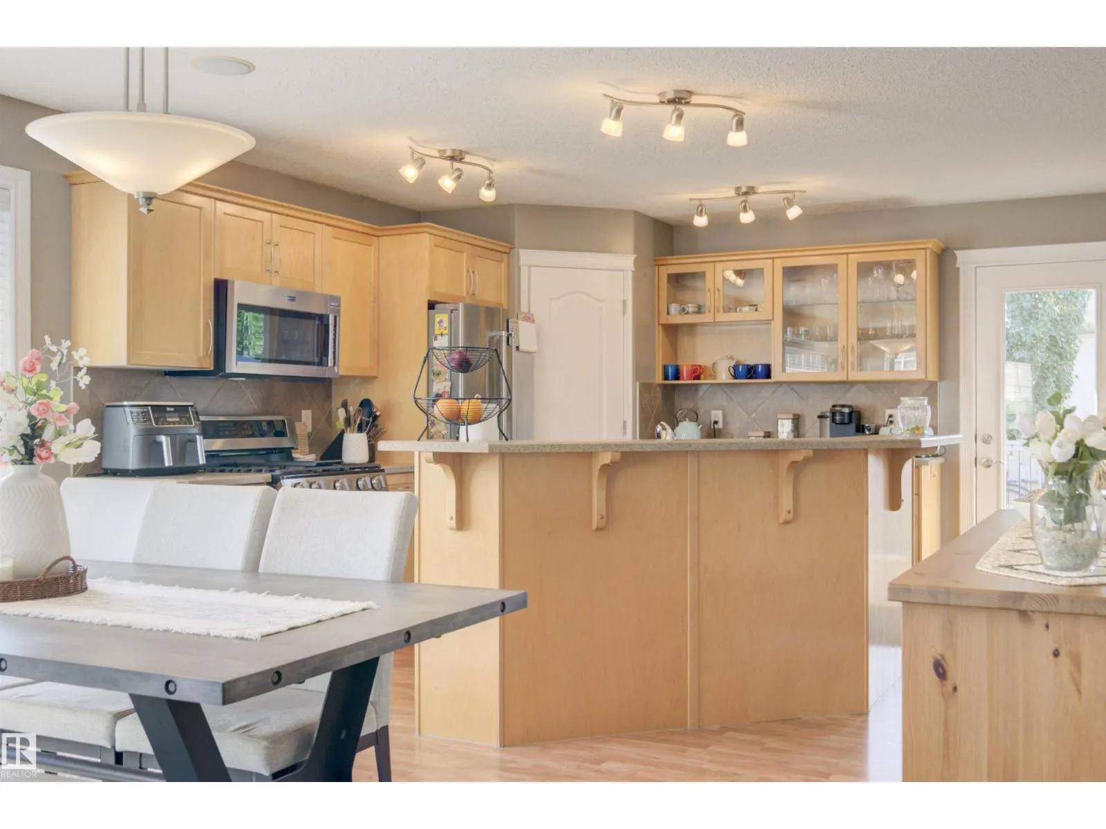 153 Ridgeland CR