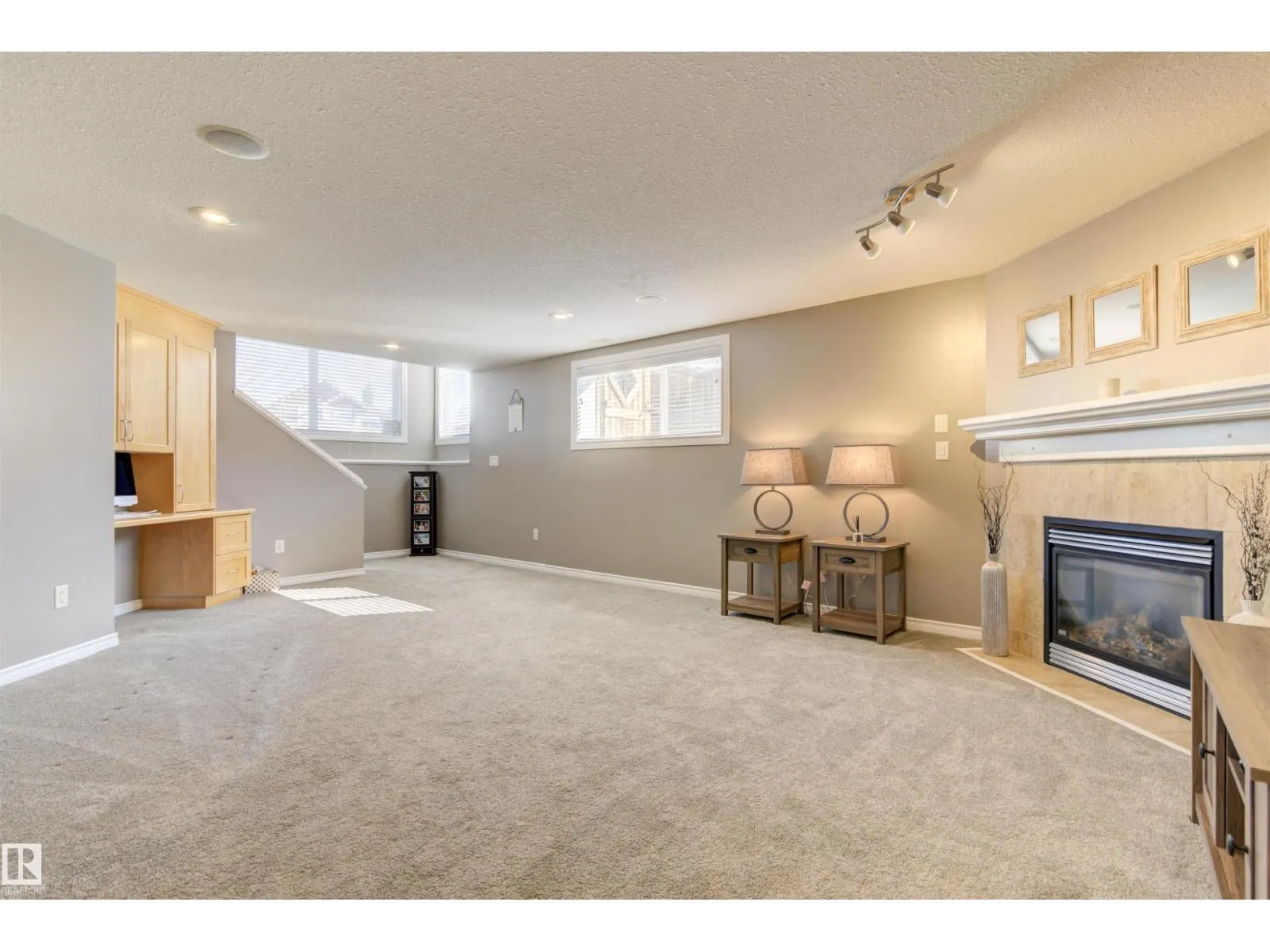 153 Ridgeland CR