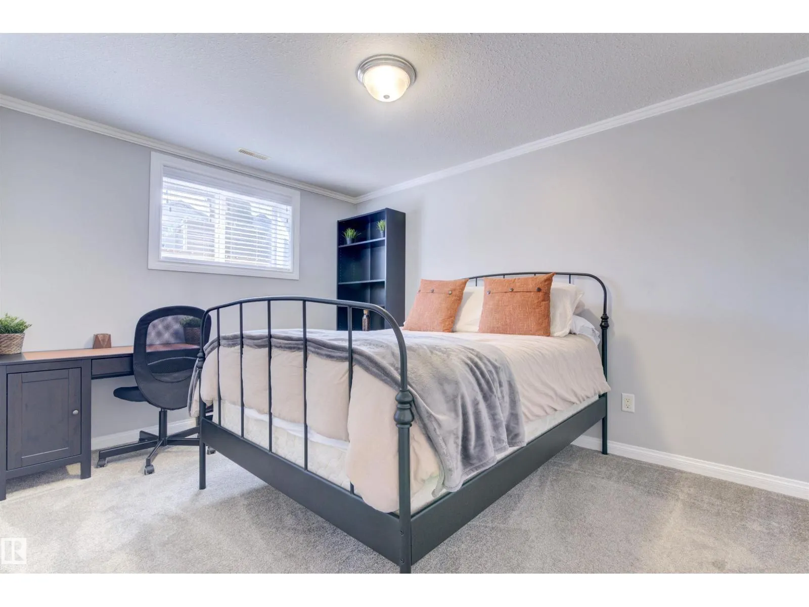 153 Ridgeland CR