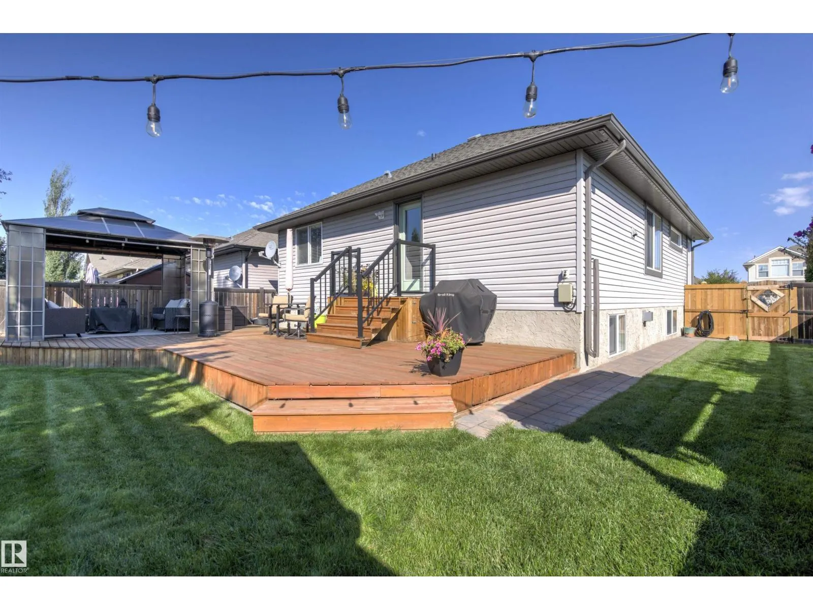 153 Ridgeland CR