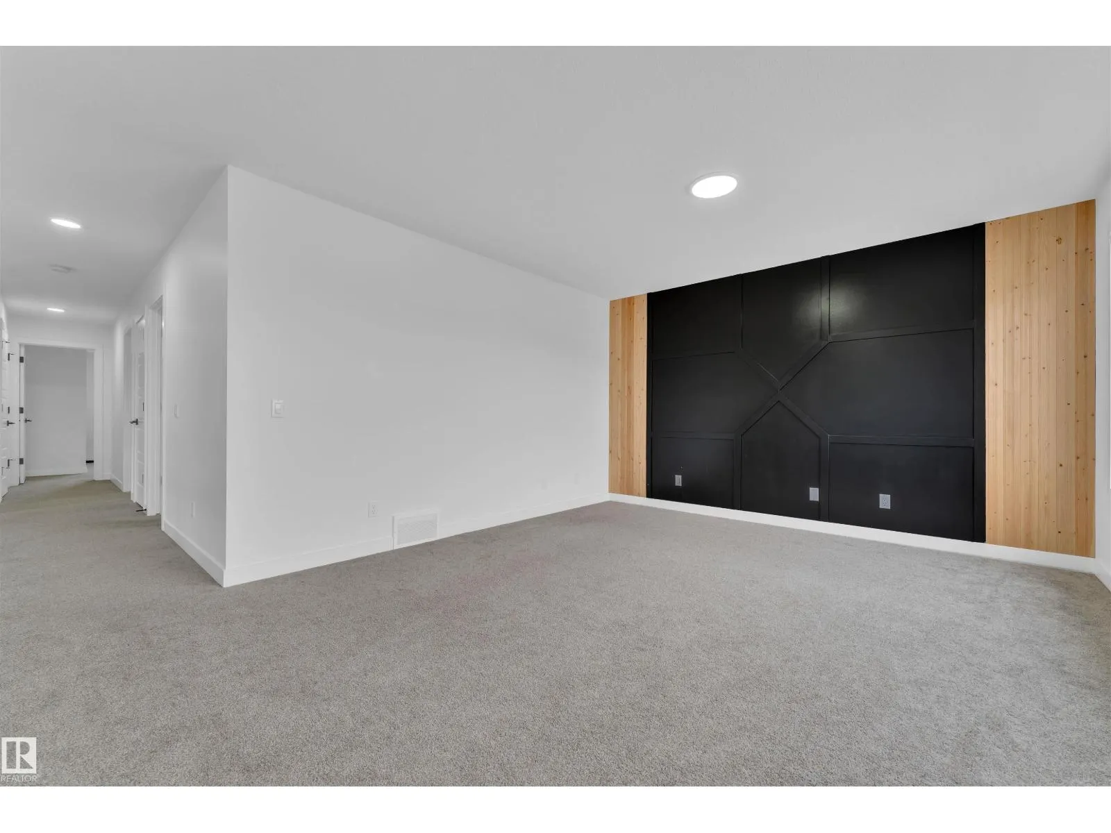 17711 73 ST NW