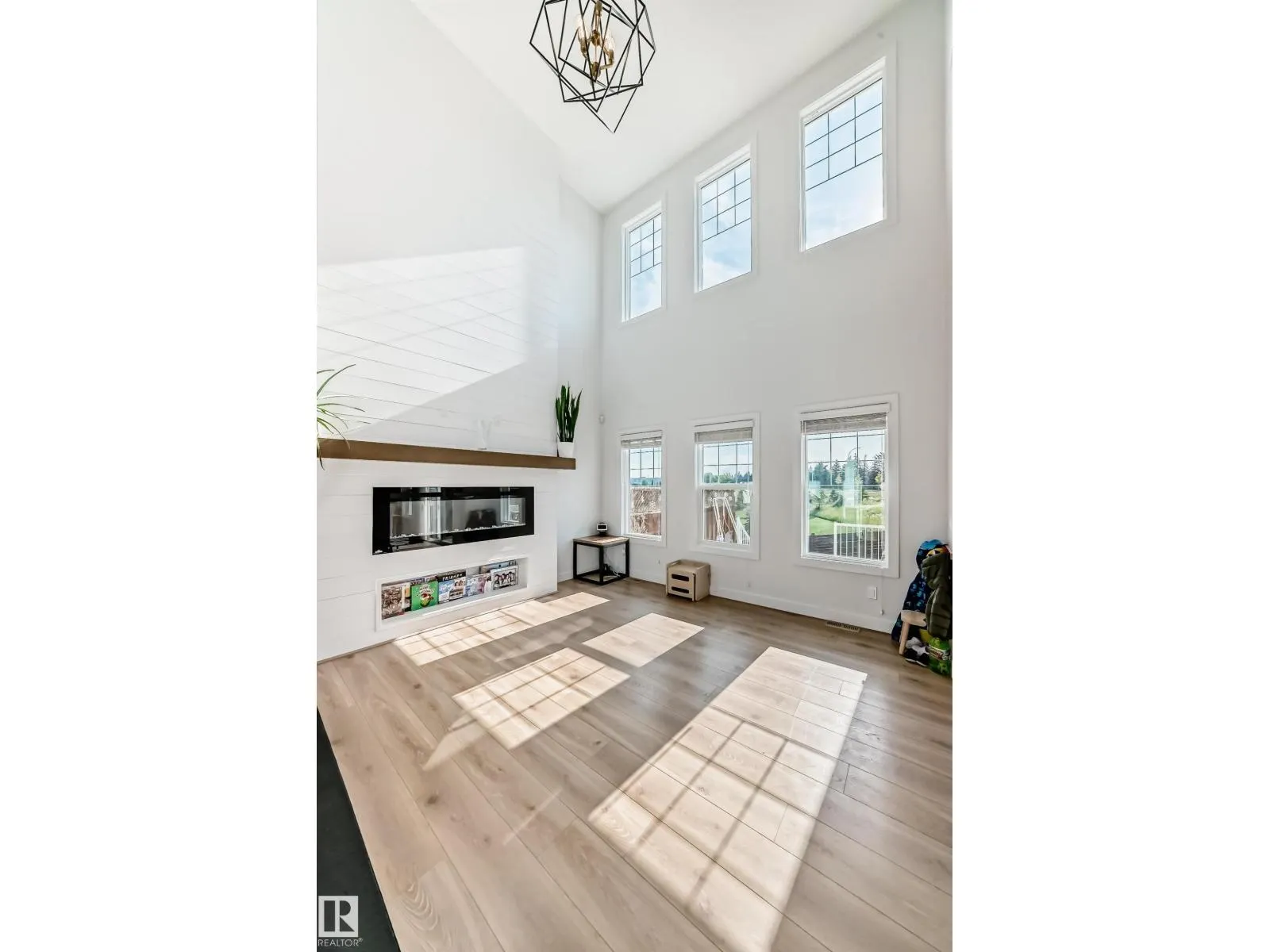 71 JAMISON CR