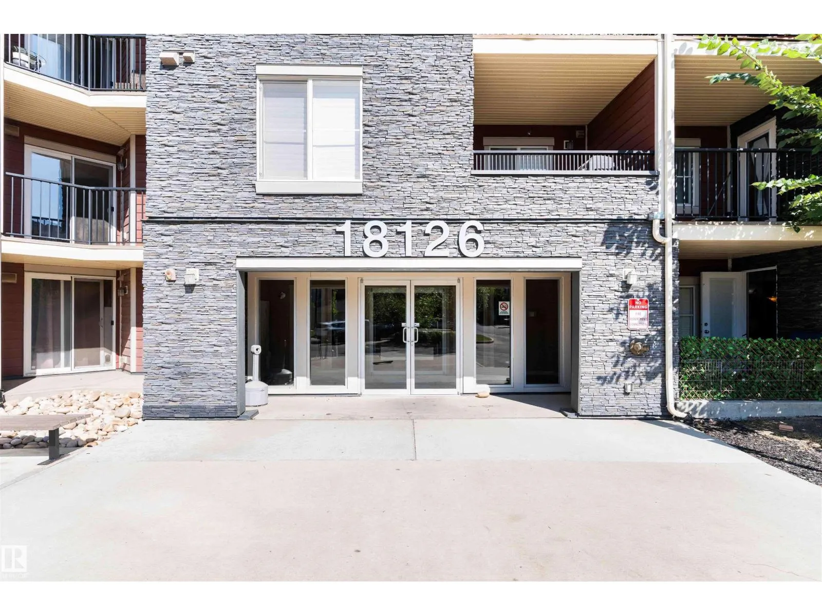 #410 18126 77 ST NW