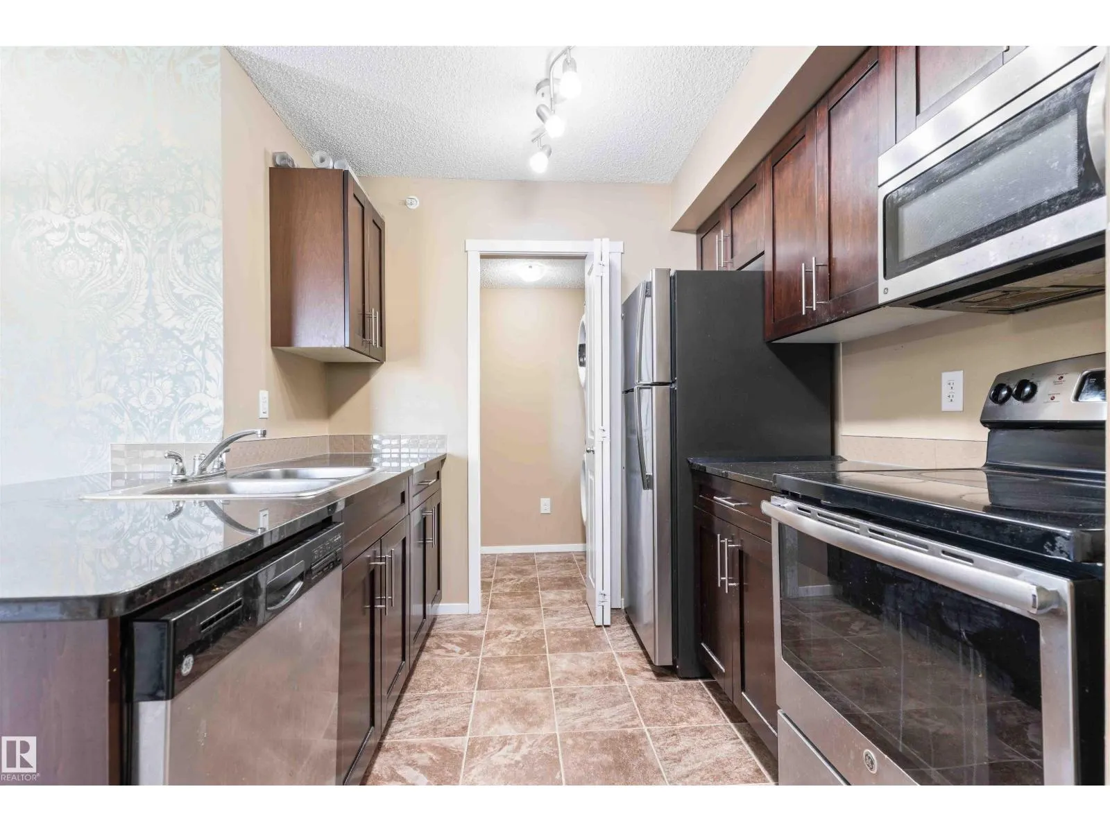 #410 18126 77 ST NW