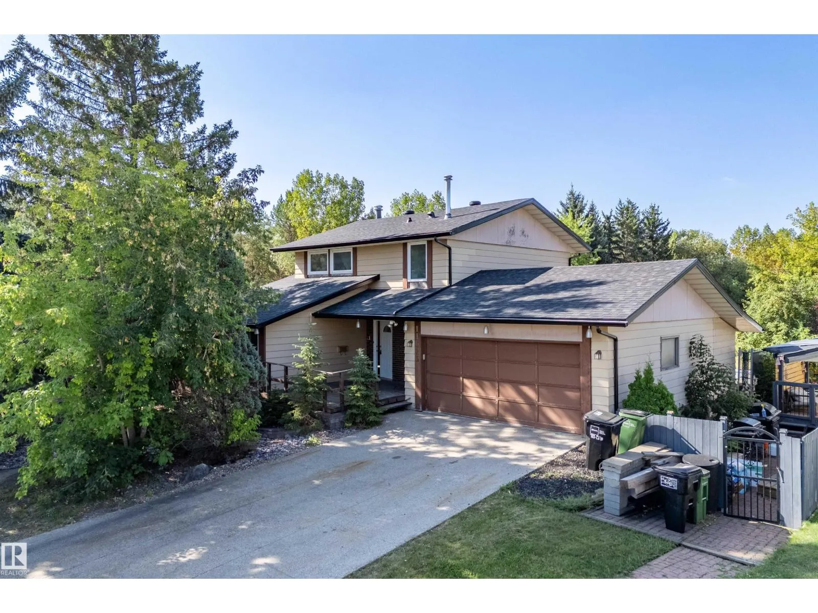 11623 32A AV NW