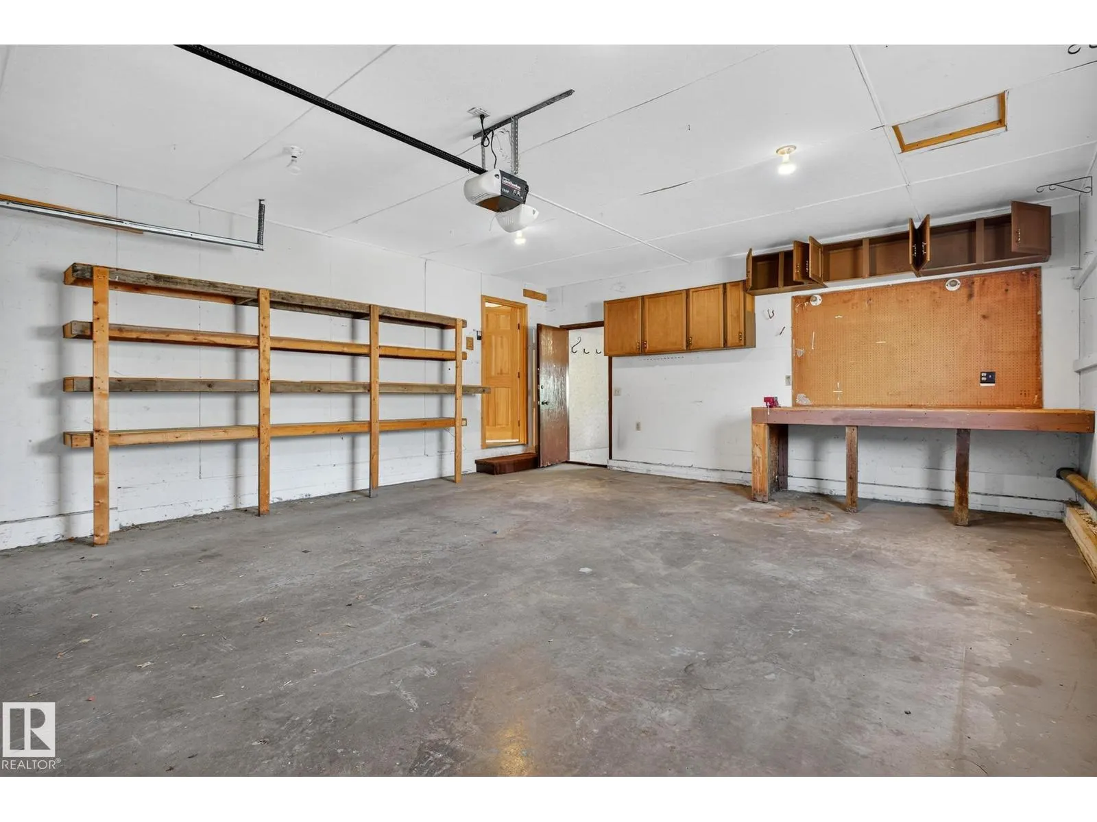 11623 32A AV NW