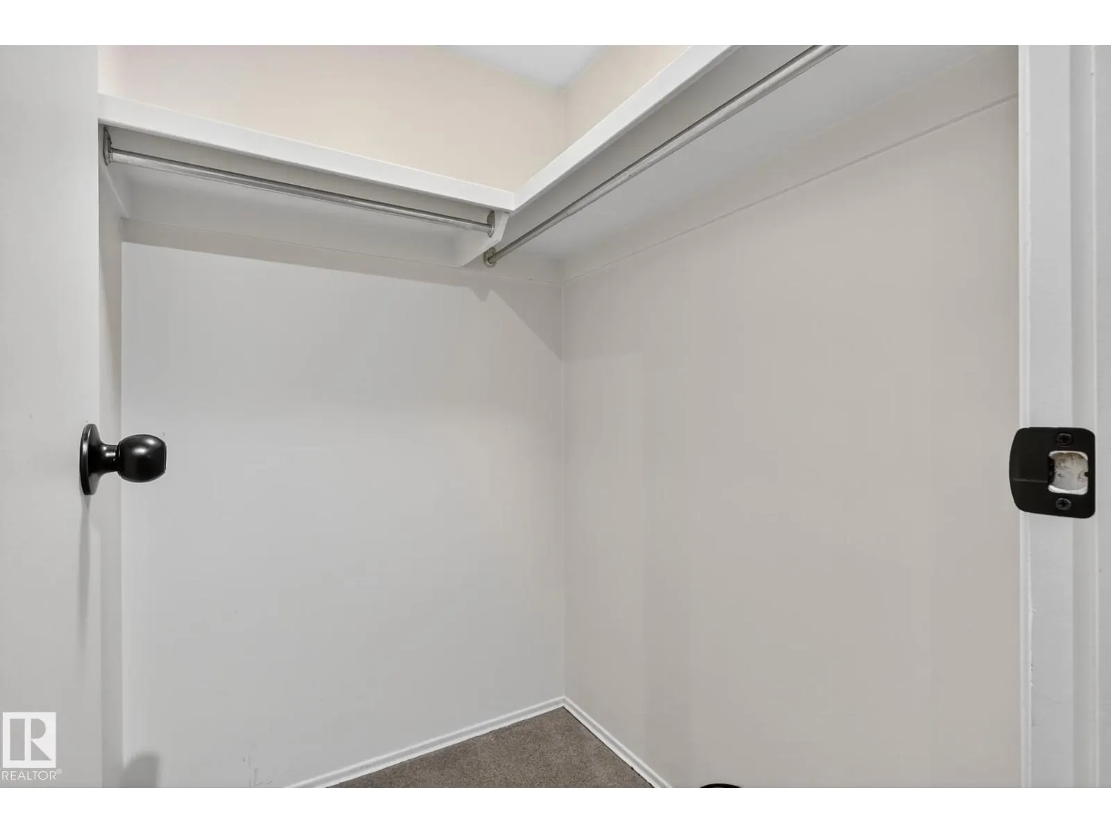 11623 32A AV NW