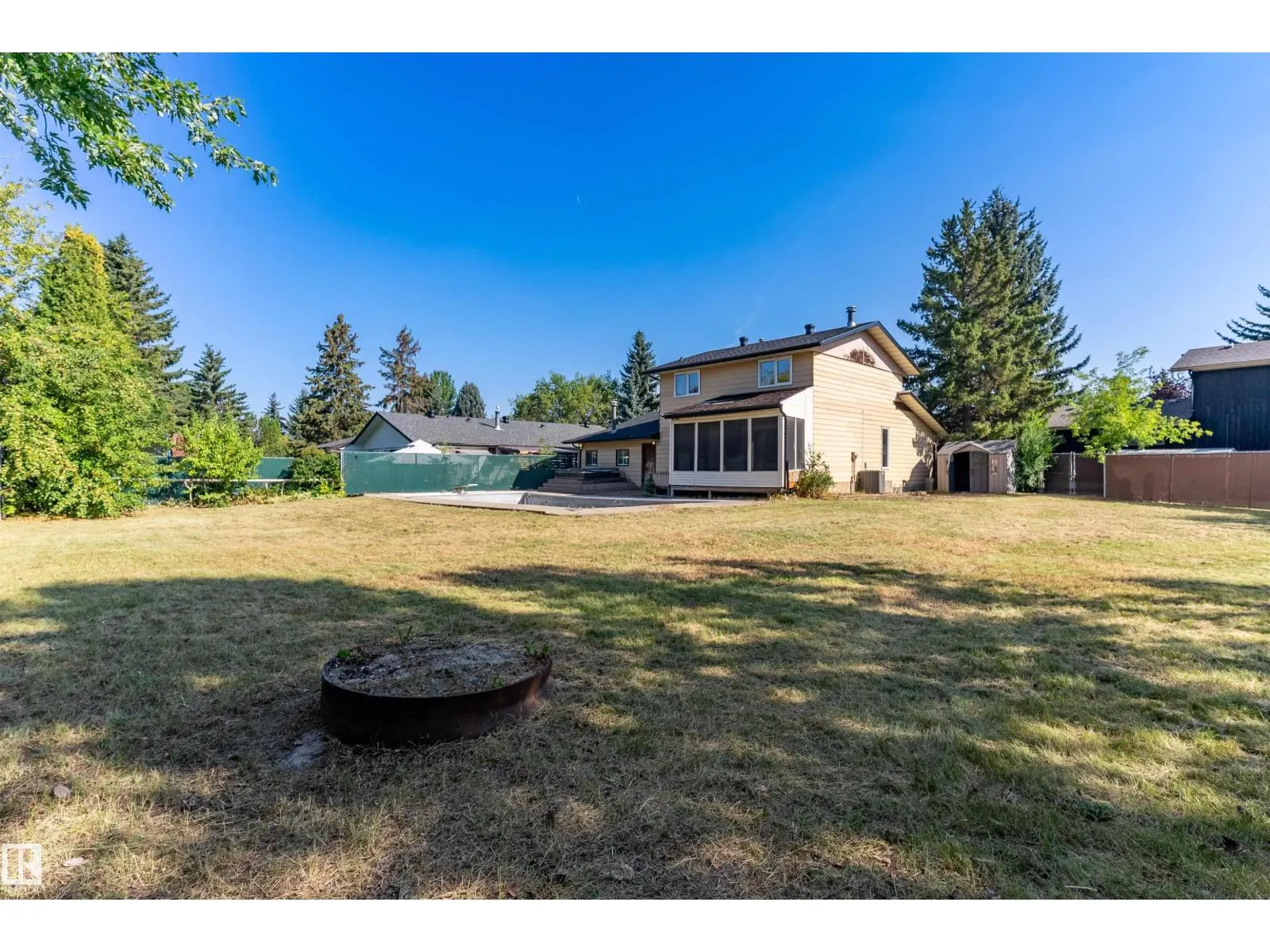 11623 32A AV NW