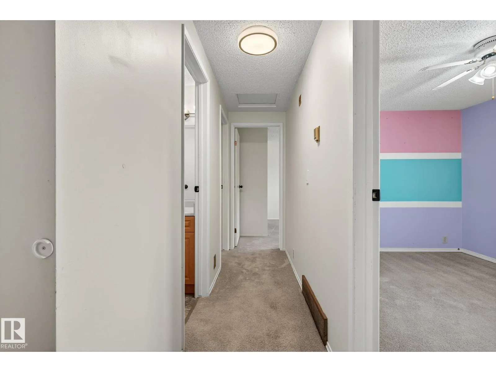 11623 32A AV NW