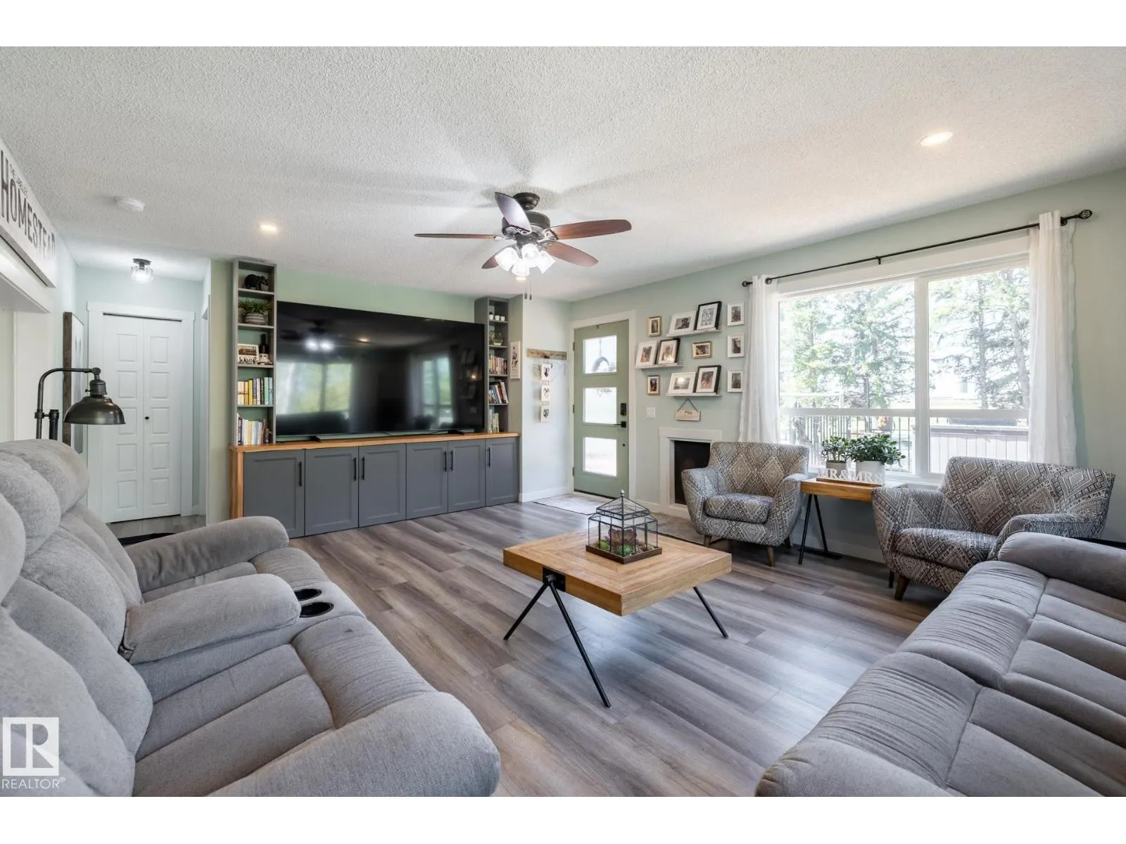 22355 HWY 623