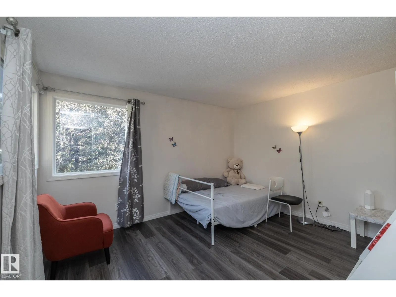 14834 43 AV NW NW