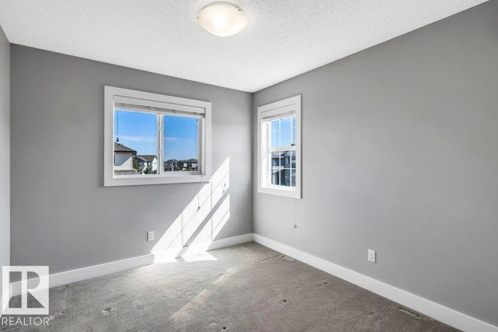2103 24 ST NW