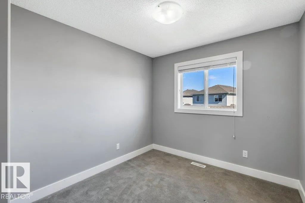 2103 24 ST NW