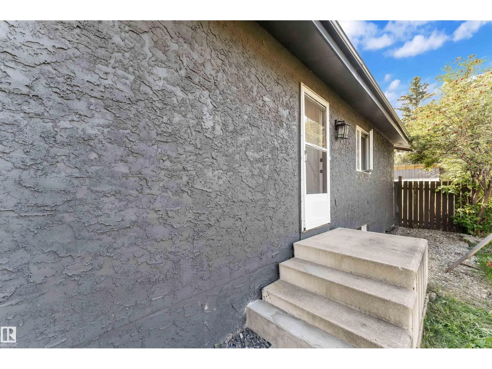 3711 17A AV NW