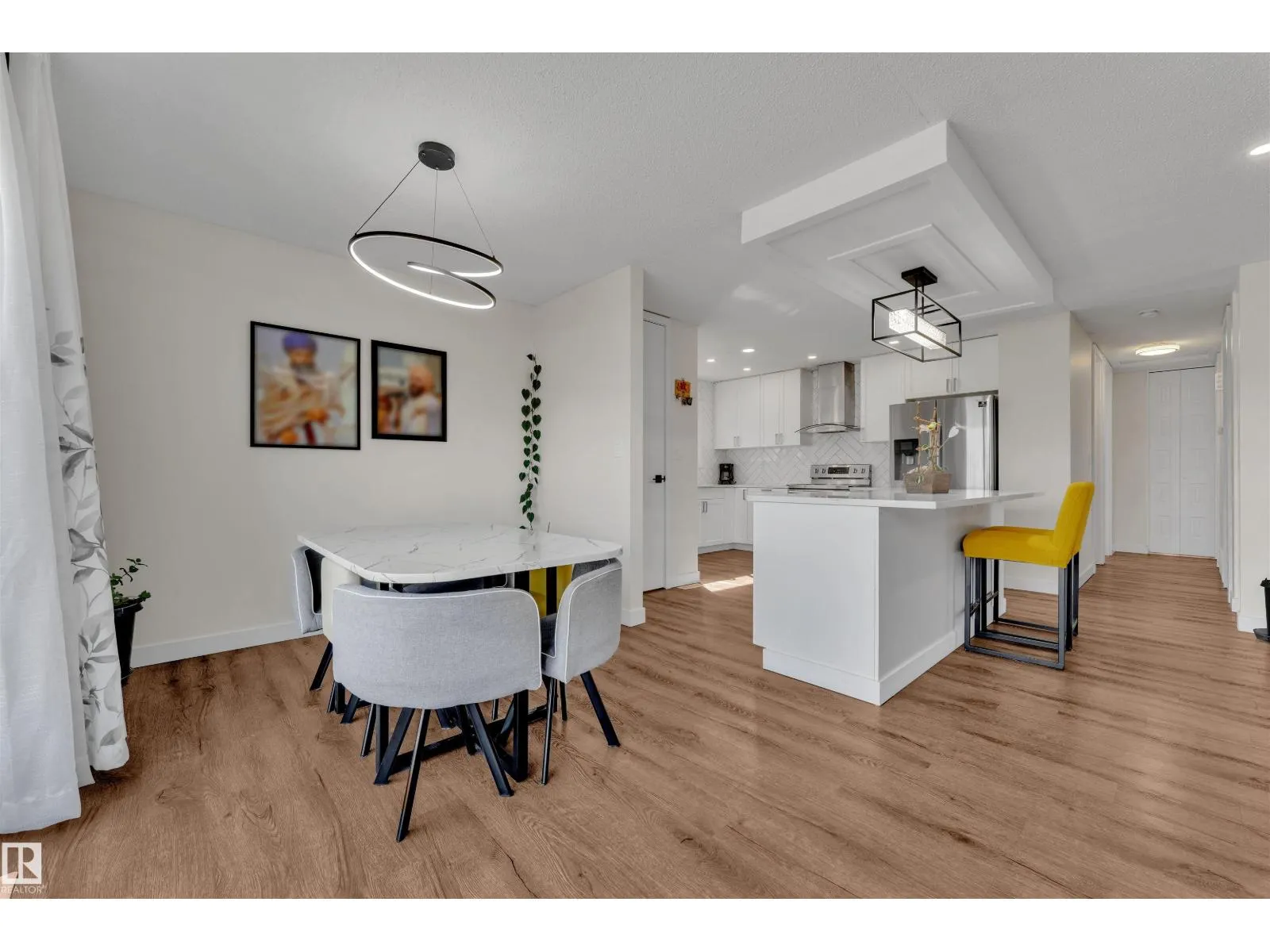 3711 17A AV NW
