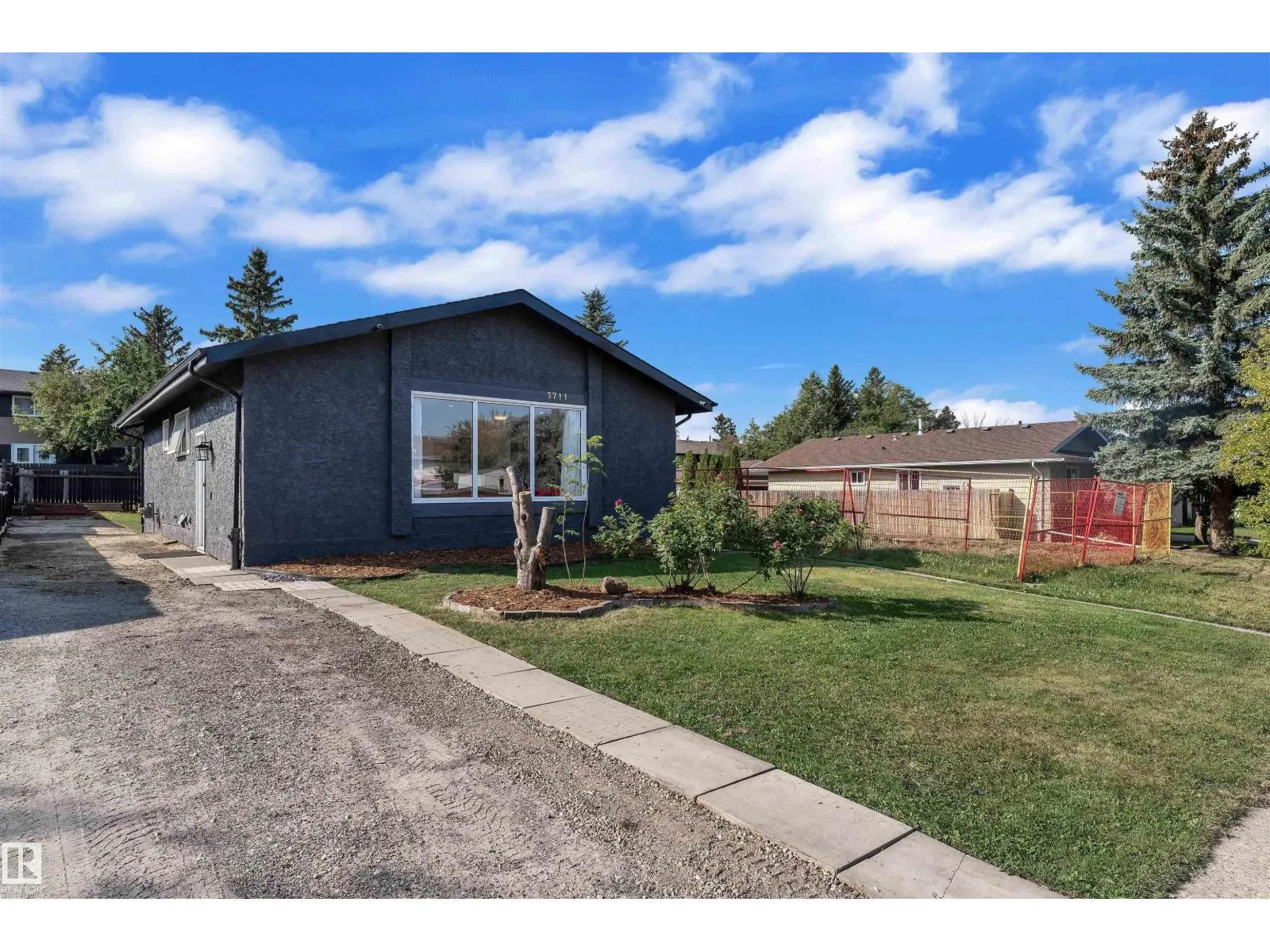 3711 17A AV NW