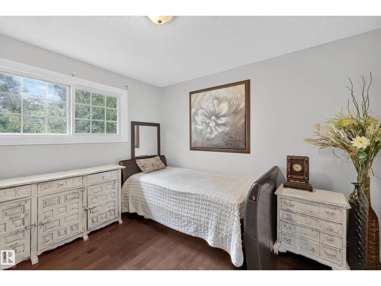 11447 39 AV NW