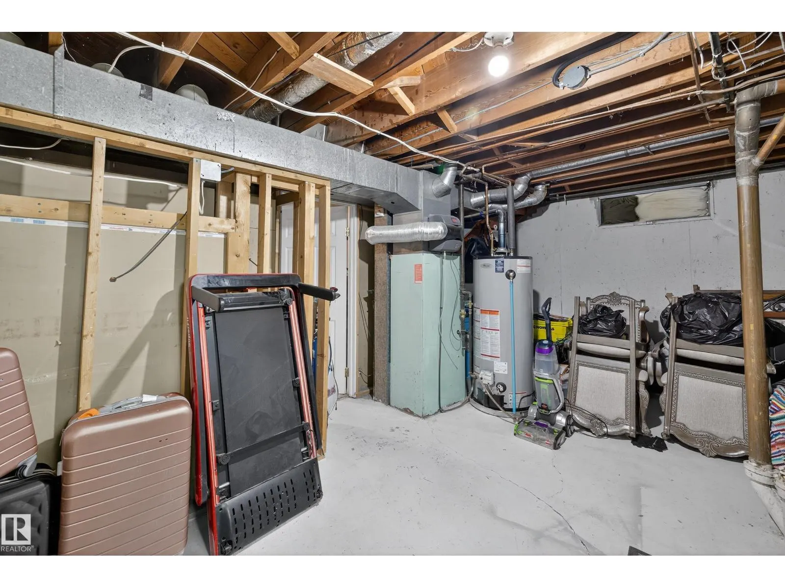 11447 39 AV NW