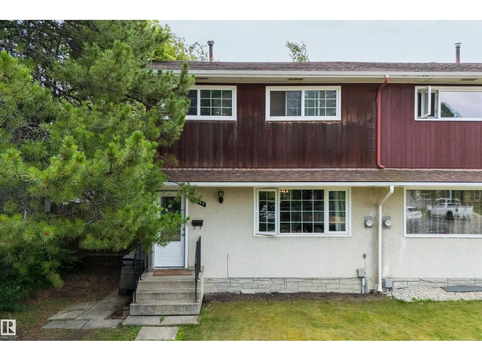 11447 39 AV NW
